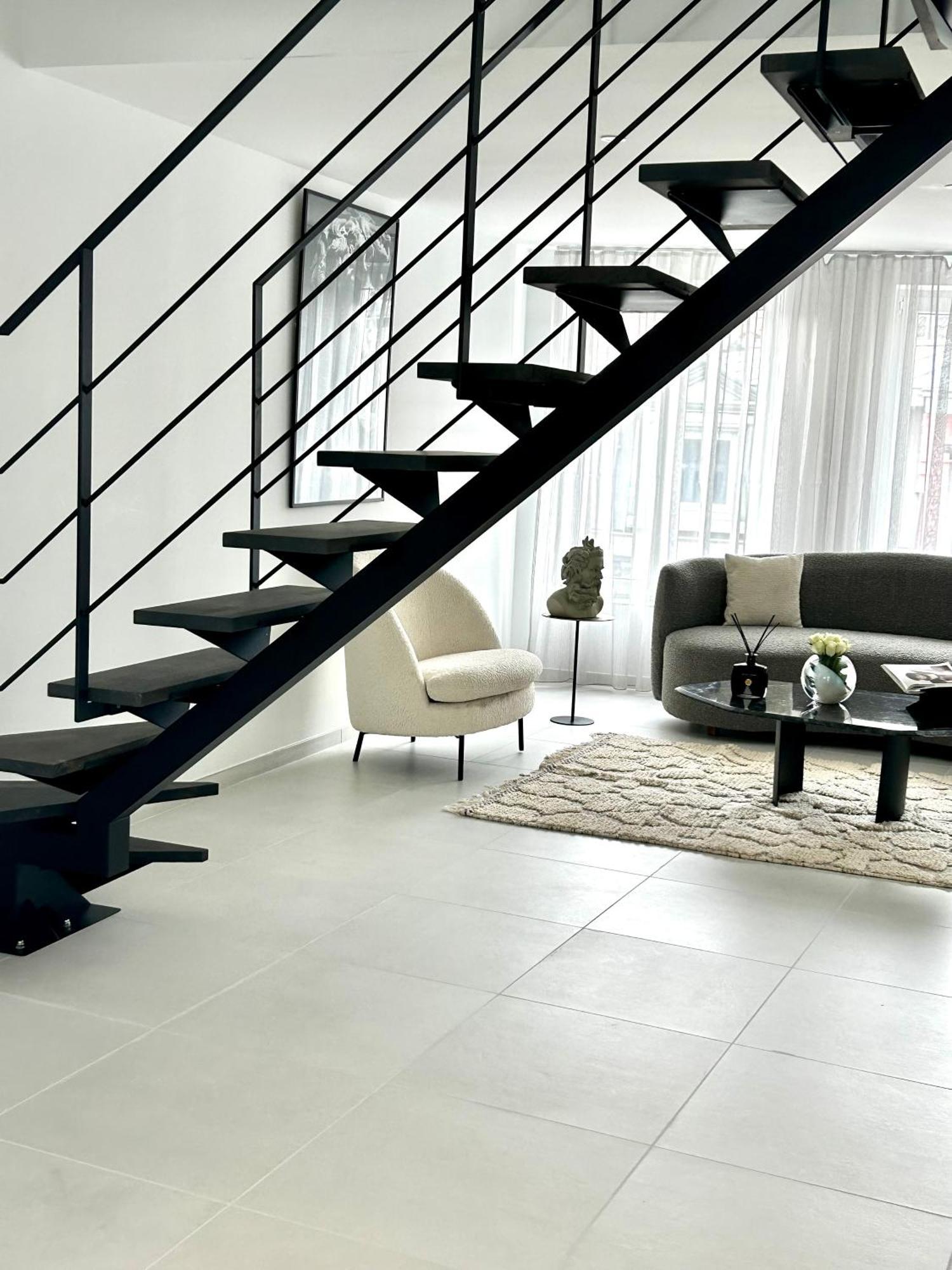 Phoenix Garden Apartment Mons Bagian luar foto