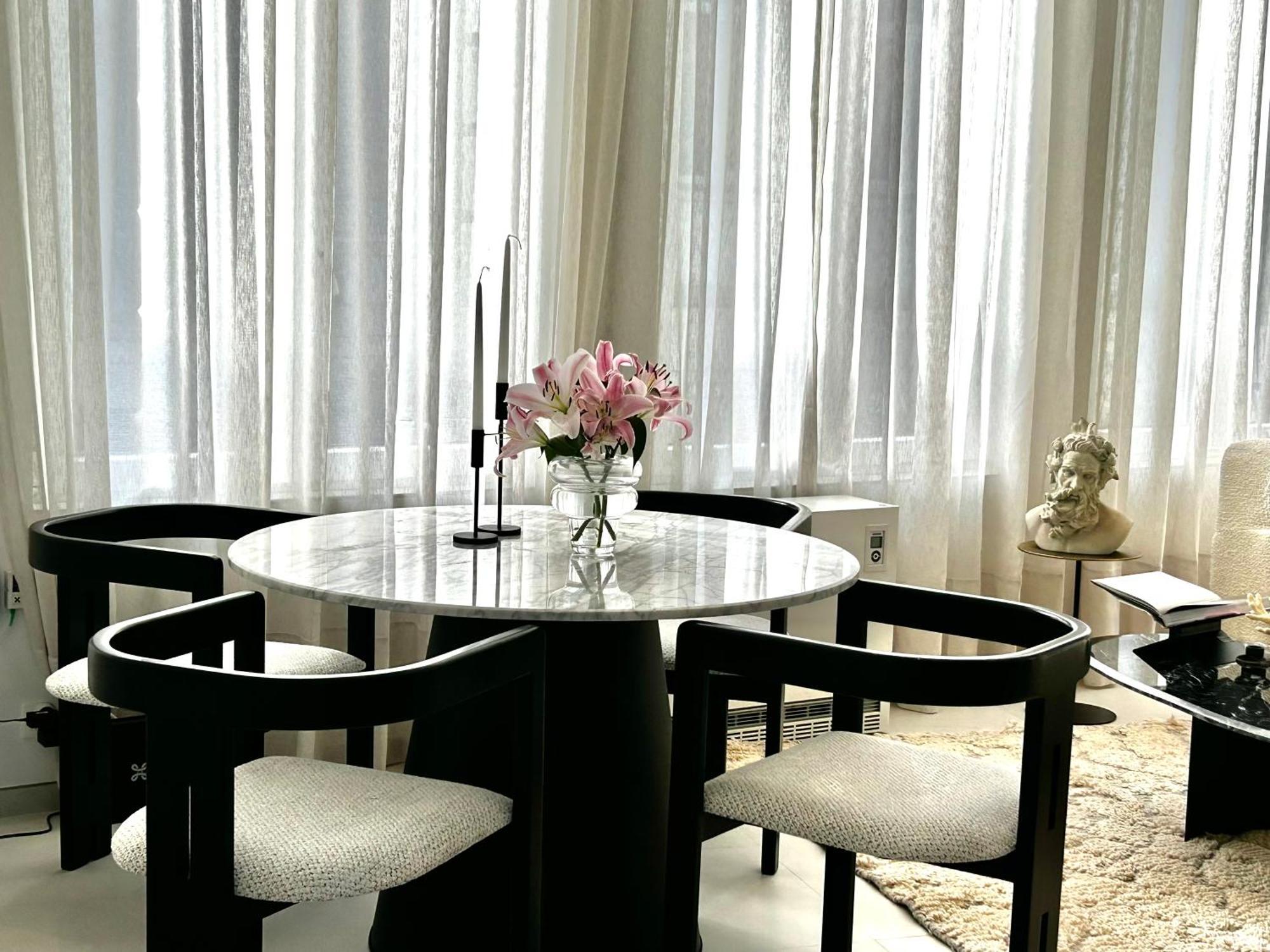 Phoenix Garden Apartment Mons Bagian luar foto