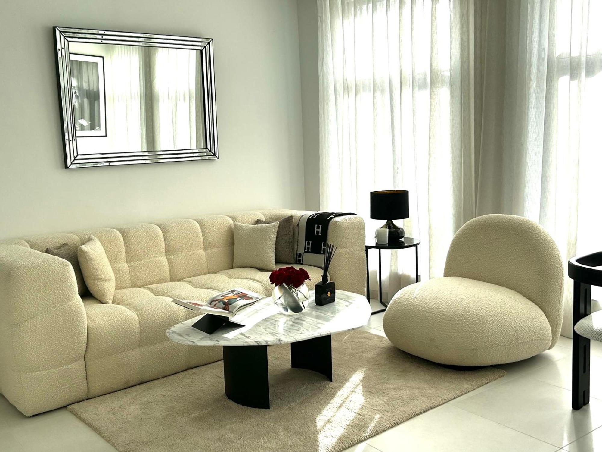 Phoenix Garden Apartment Mons Bagian luar foto
