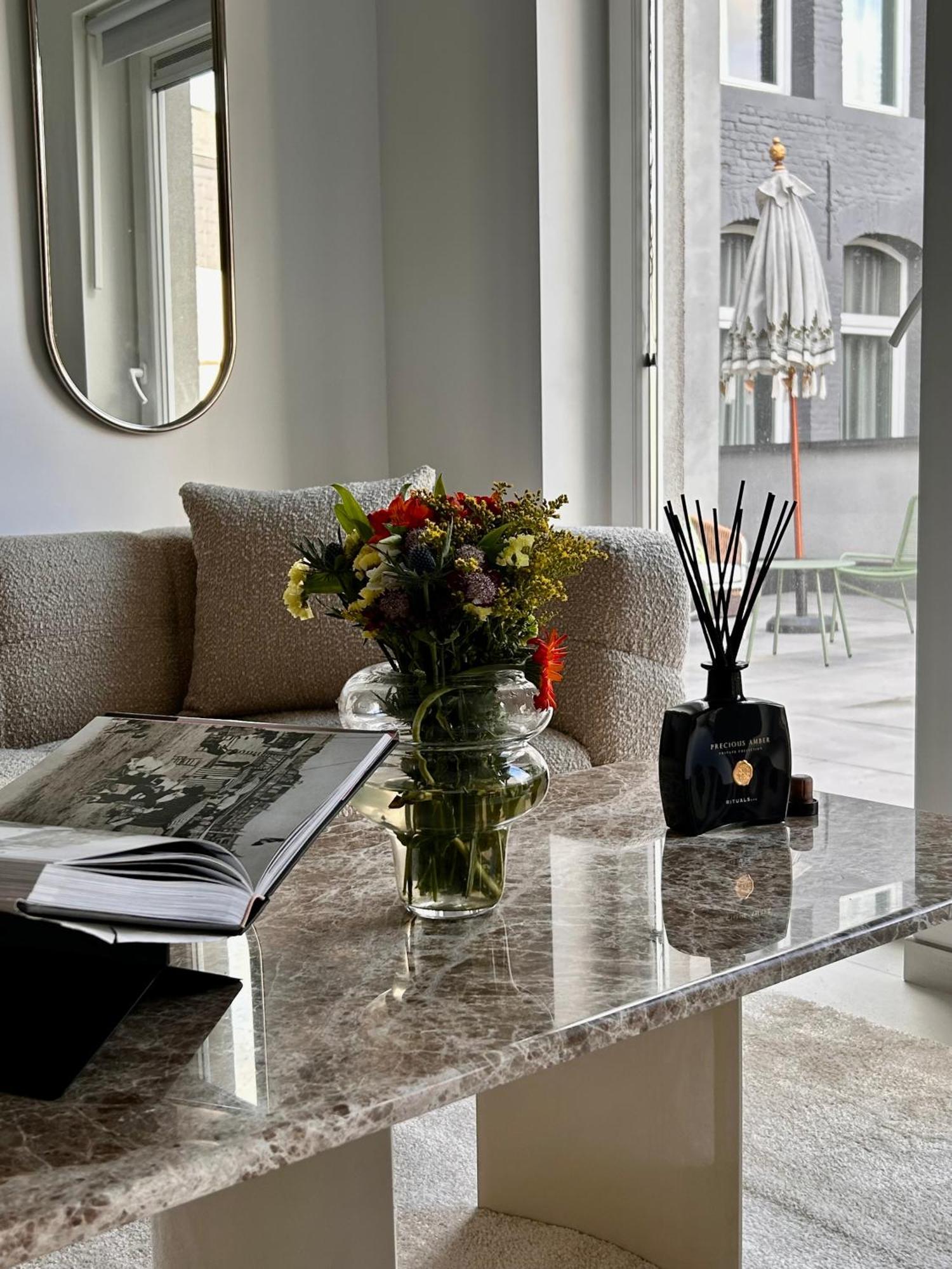 Phoenix Garden Apartment Mons Bagian luar foto